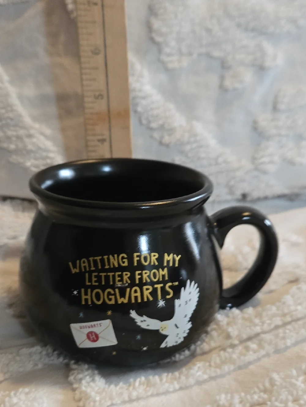 Hogwarts "Waiting For My Letter" Black Cauldron Mug Hedwig Owl - Picture 2 of 7